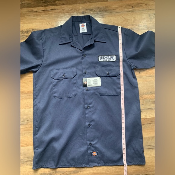 🍺Yuengling Graphic PrintX Dickies Shortsleeved Work-shirt NWT Size-M Navy-White - Picture 15 of 16